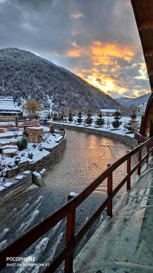 Freskia Resort Ferizaj Buitenkant foto